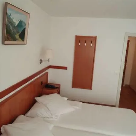 Ad'eldorado Szálloda 3*