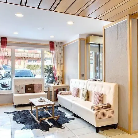 アデルドラド ホテル クラン