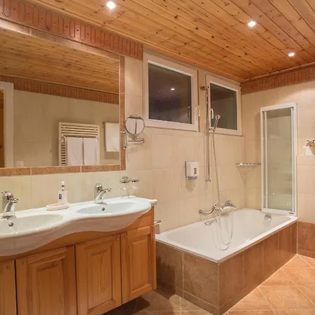 Ad'eldorado Szálloda 3*