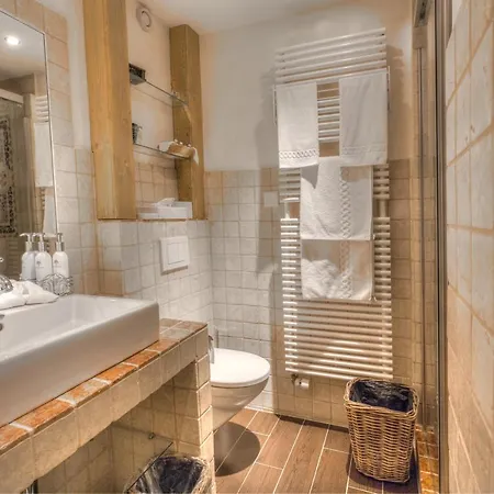 Ad'eldorado Szálloda 3*