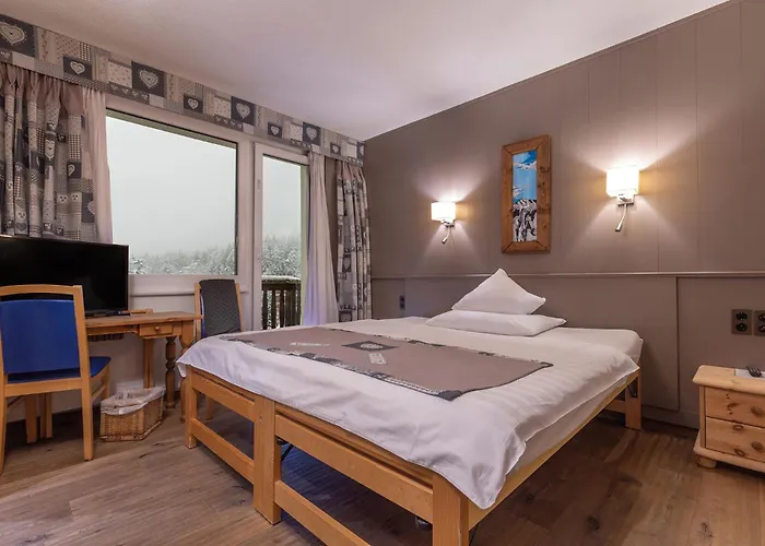 فندق Ad'eldorado 3*